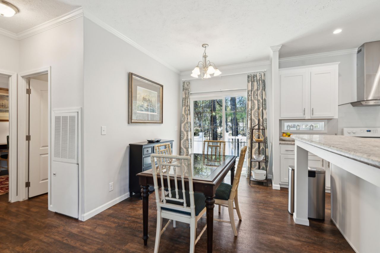 5638 Dixie Plantation Road Photo 8