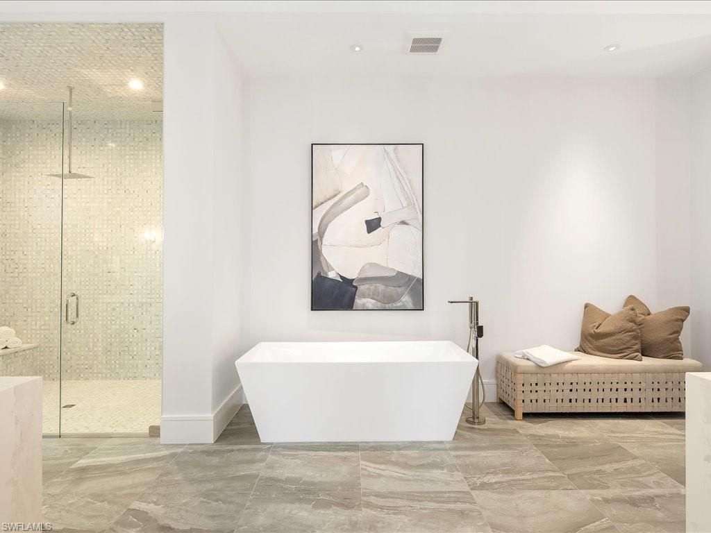 612 Binnacle Dr, Naples, FL 34103 Photo