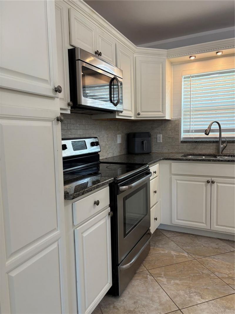 6221 13th Avenue N, Saint Petersburg, FL 33710 Photo