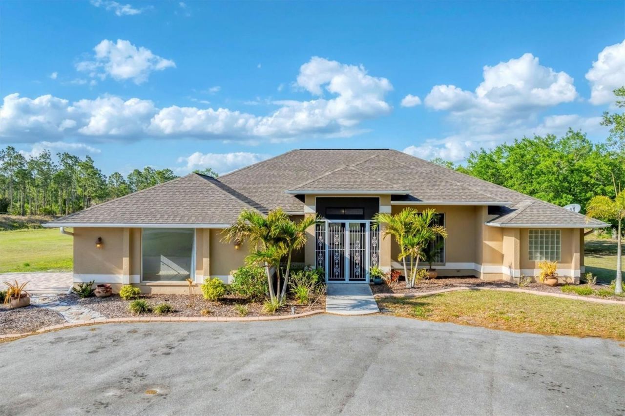 1668 Tropicaire Boulevard, North Port, FL 34286 Photo