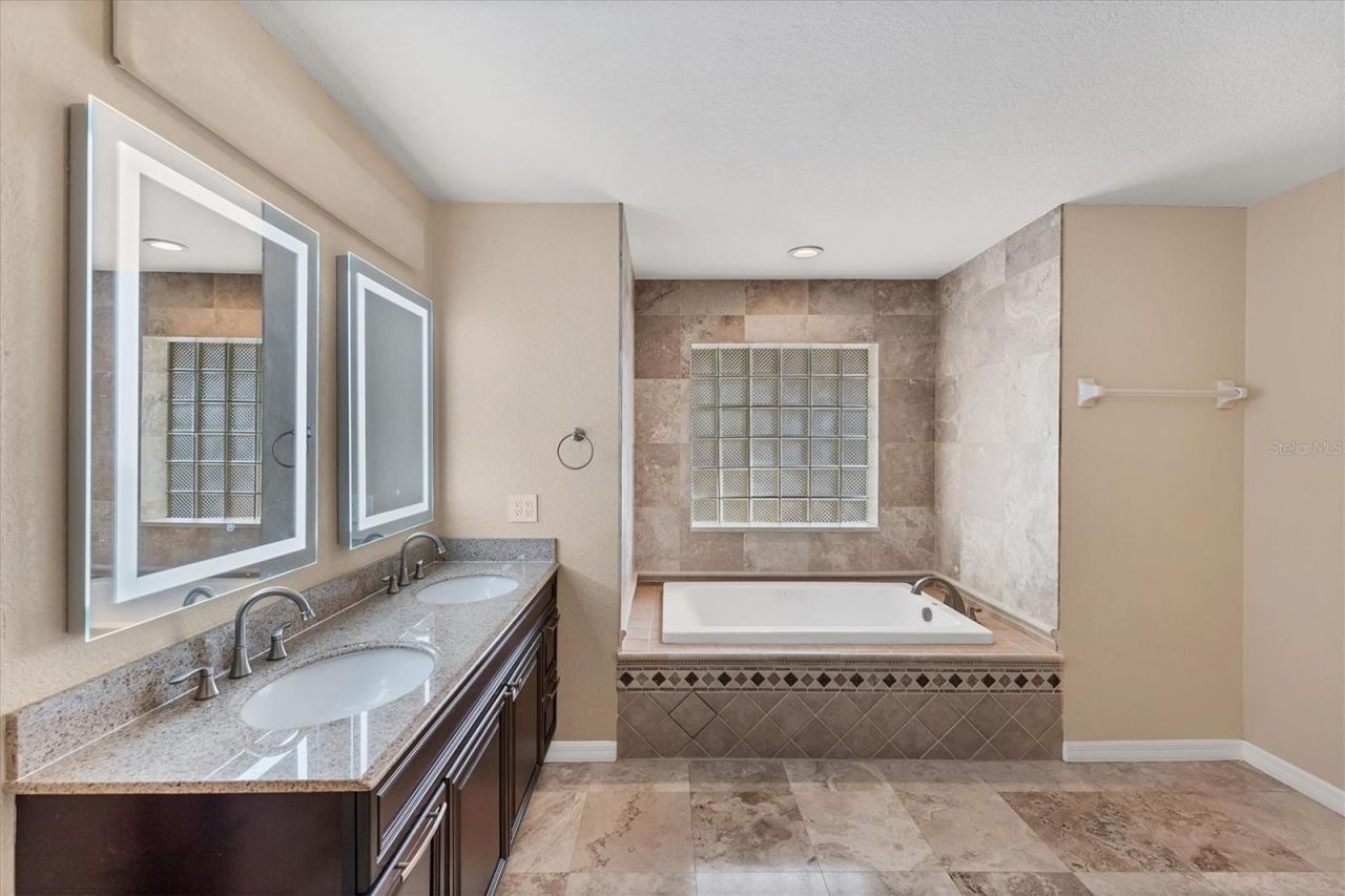 1668 Tropicaire Boulevard, North Port, FL 34286 Photo