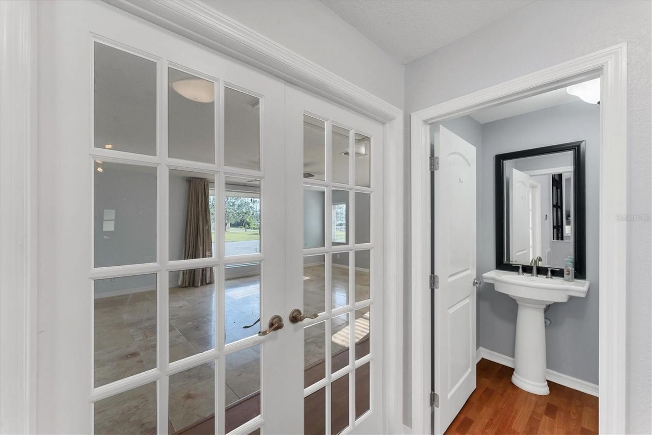 1668 Tropicaire Boulevard, North Port, FL 34286 Photo