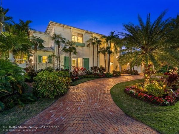 2870 NE 24th Pl, Fort Lauderdale, FL 33305