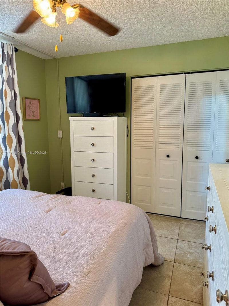 2600 NW 49th Ave, Unit 403, Lauderdale Lakes, FL 33313 Photo