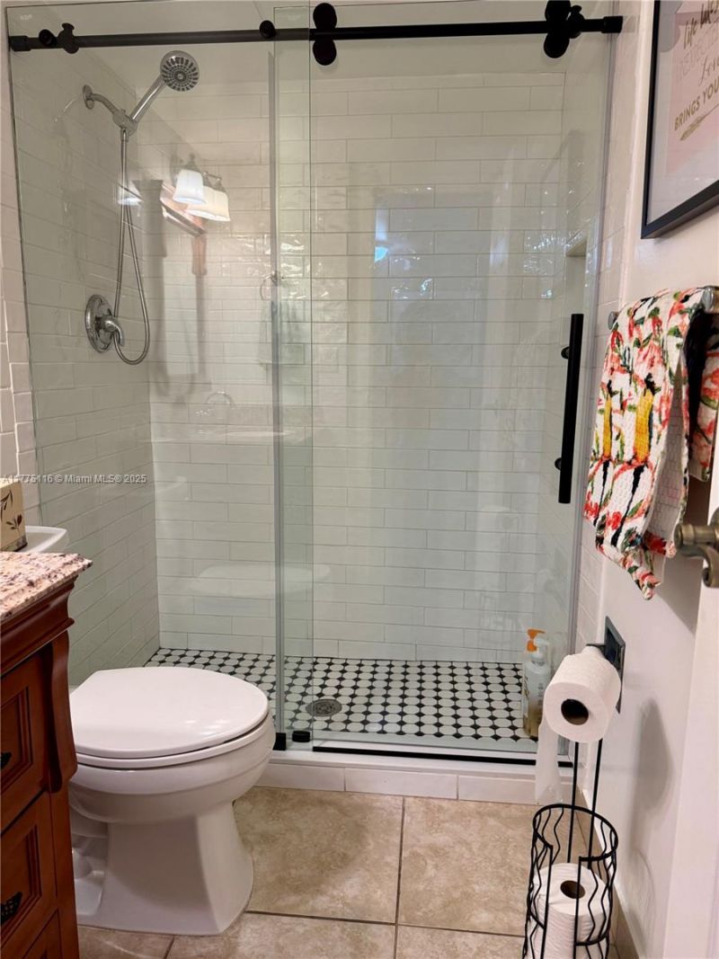 2600 NW 49th Ave, Unit 403, Lauderdale Lakes, FL 33313 Photo