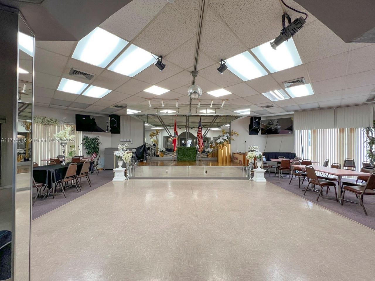 2600 NW 49th Ave, Unit 403, Lauderdale Lakes, FL 33313 Photo