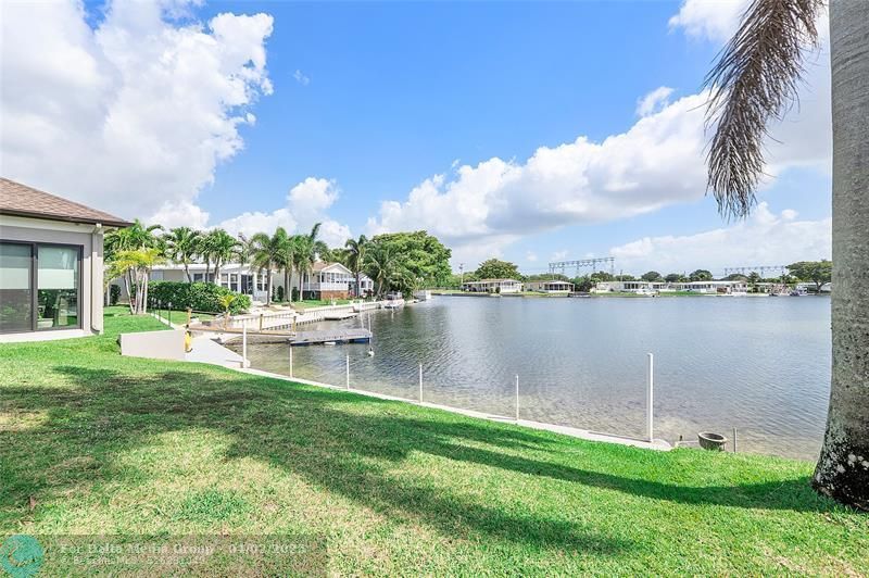 3079 Lakeshore Dr, Fort Lauderdale, FL 33312 Main Photo