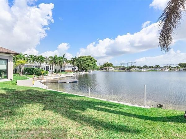 3079 Lakeshore Dr, Fort Lauderdale, FL 33312