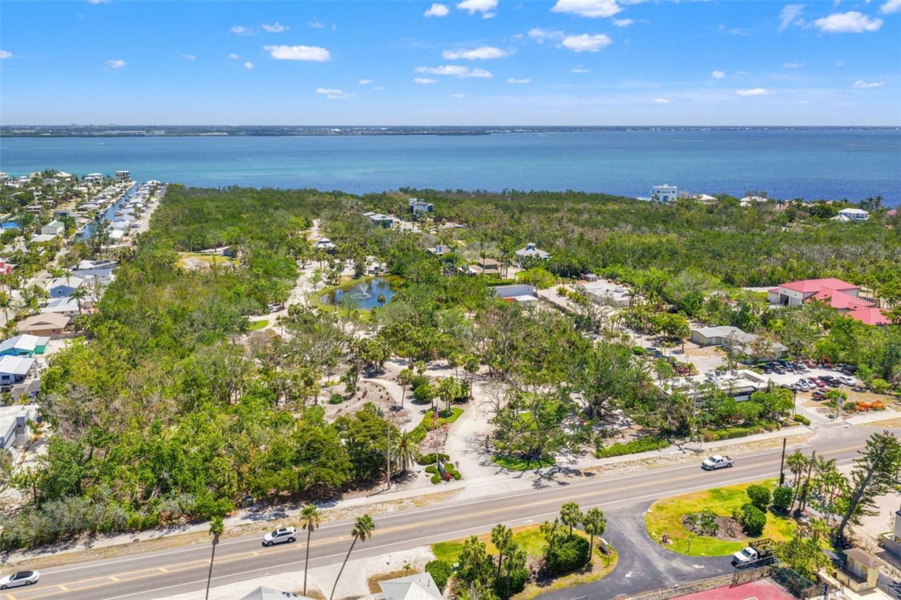 636 Tarawitt Drive, Longboat Key, FL 34228 Photo