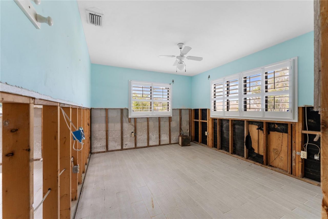 636 Tarawitt Drive, Longboat Key, FL 34228 Photo