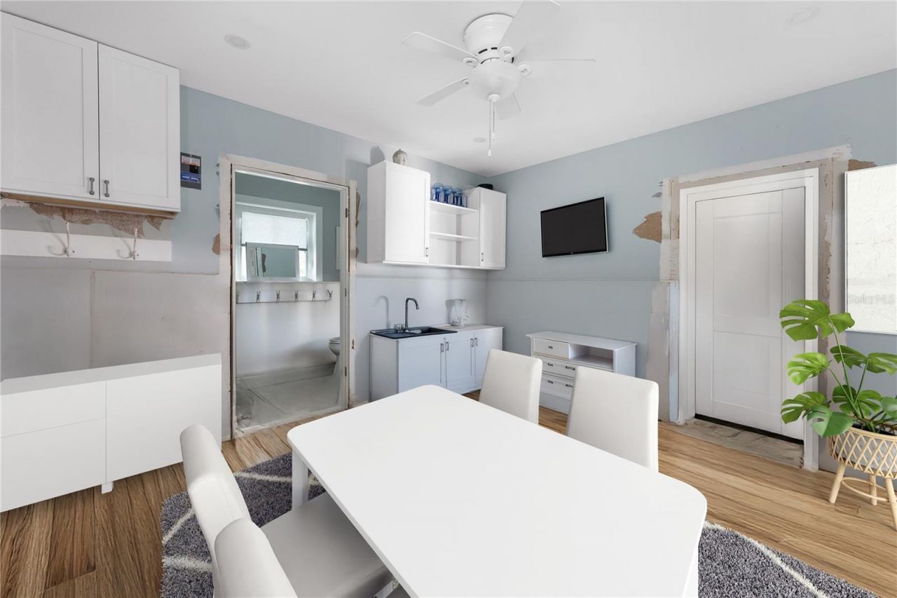 636 Tarawitt Drive, Longboat Key, FL 34228 Photo