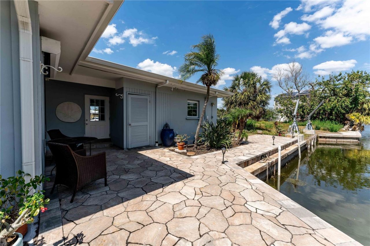 636 Tarawitt Drive, Longboat Key, FL 34228 Photo