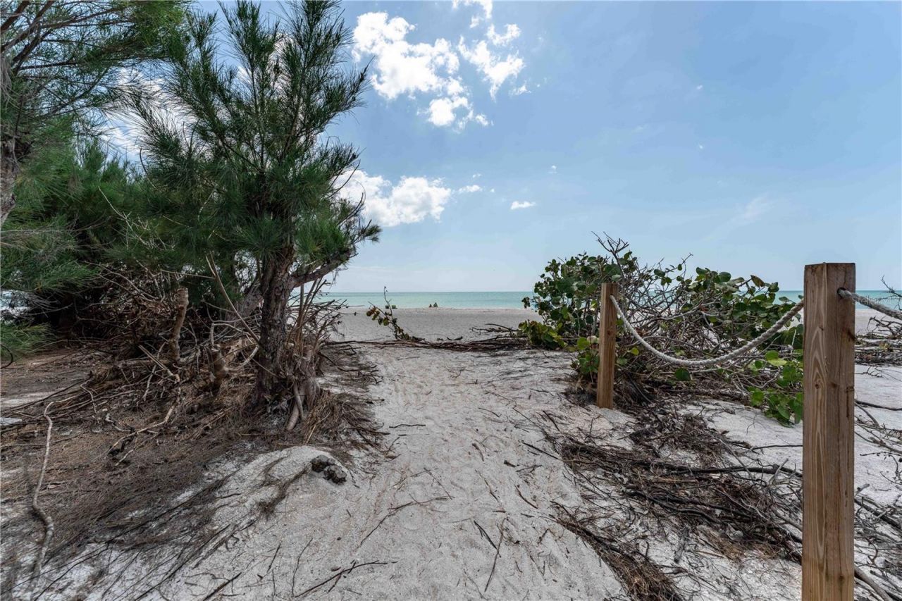 636 Tarawitt Drive, Longboat Key, FL 34228 Photo