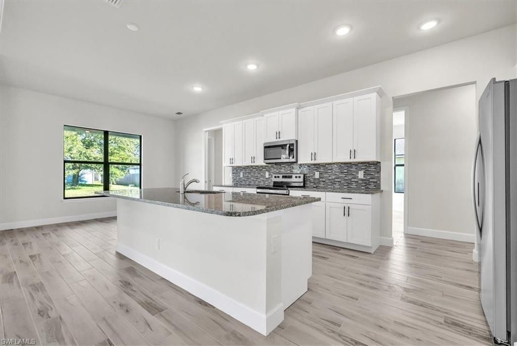 459 NE 2nd Pl, Cape Coral, FL 33909 Photo
