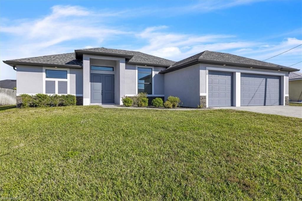 459 NE 2nd Pl, Cape Coral, FL 33909 Photo