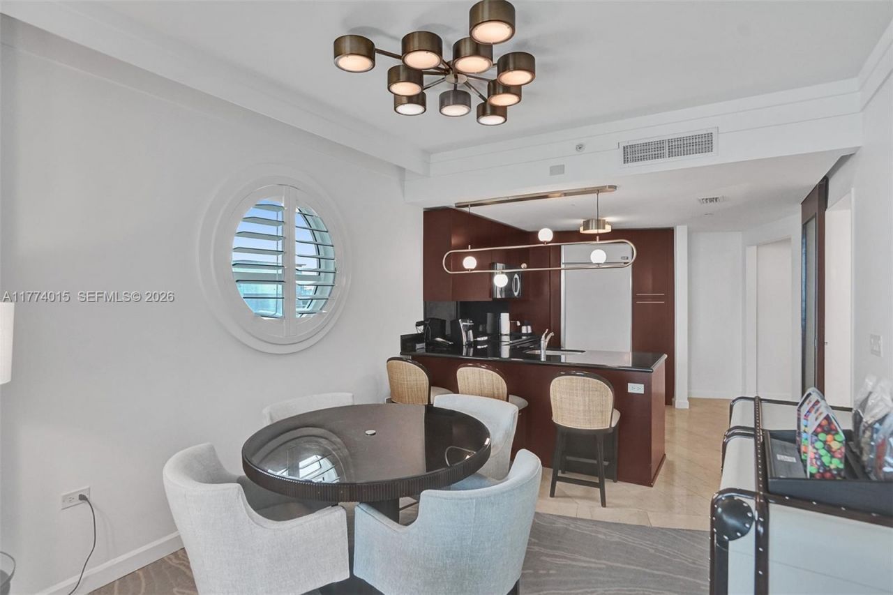 4391 Collins Ave, Unit 913/914, Miami Beach, FL 33140 Photo