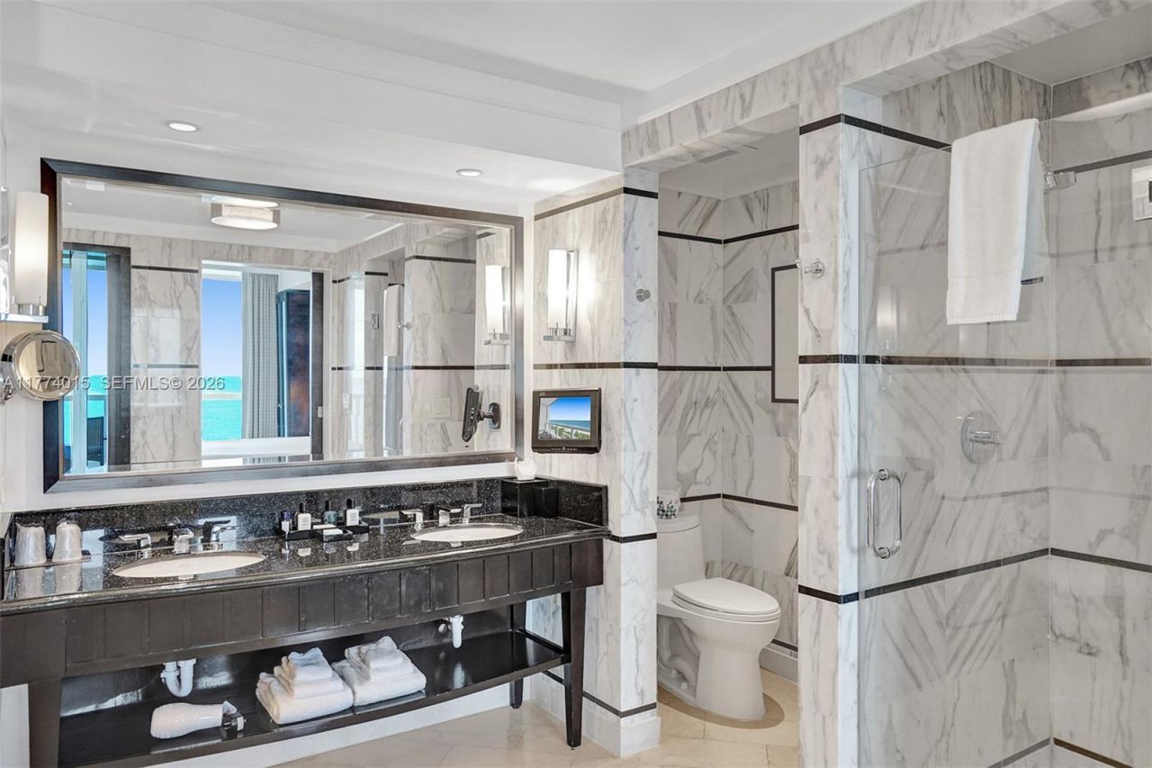 4391 Collins Ave, Unit 913/914, Miami Beach, FL 33140 Photo