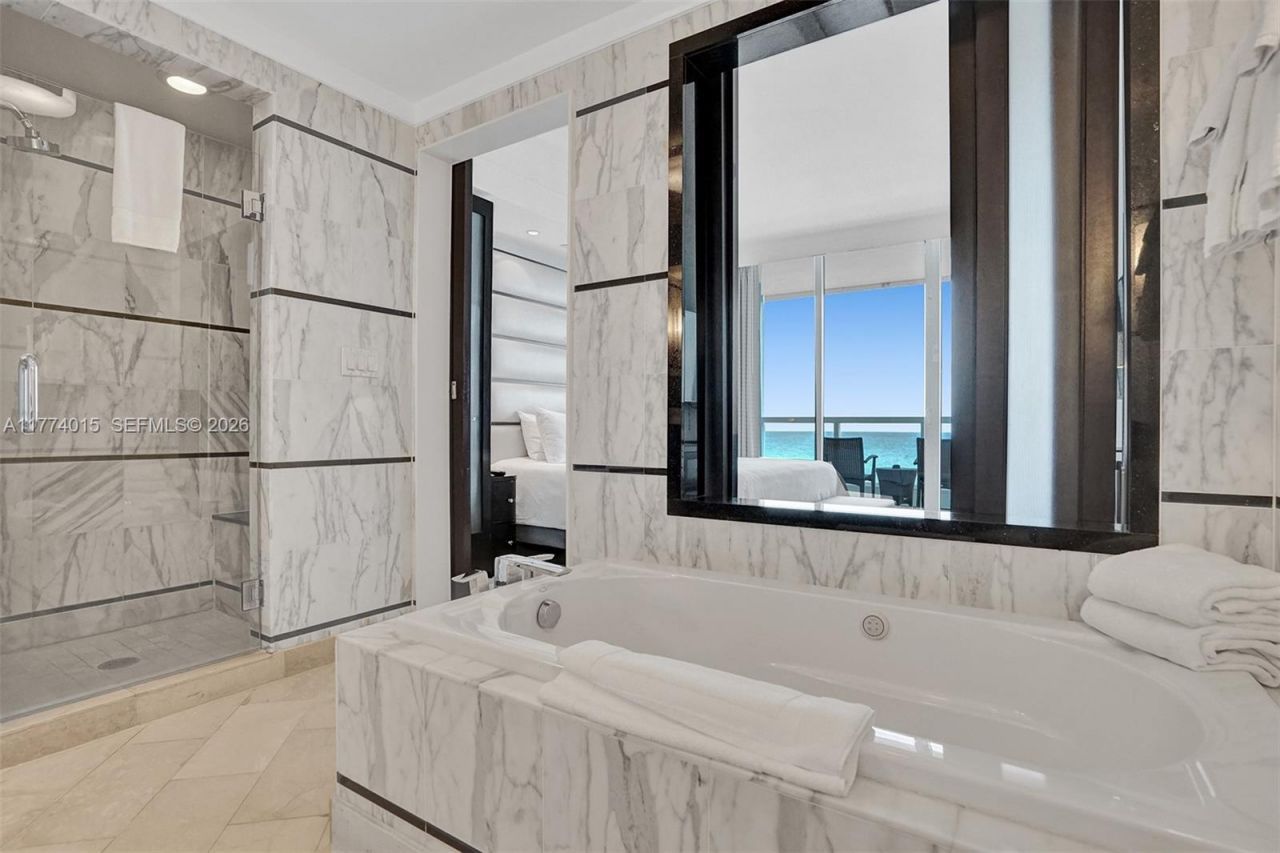 4391 Collins Ave, Unit 913/914, Miami Beach, FL 33140 Photo