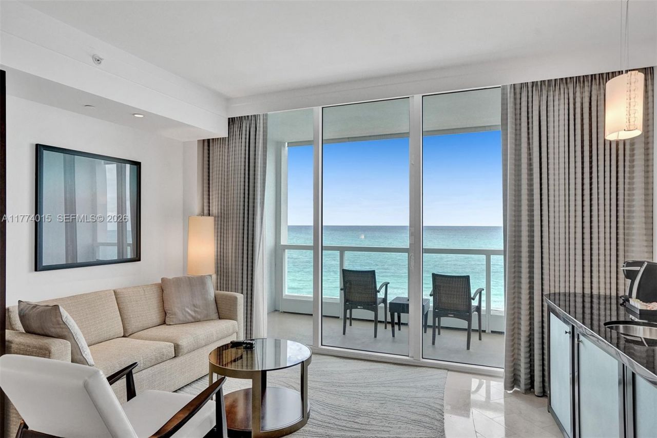 4391 Collins Ave, Unit 913/914, Miami Beach, FL 33140 Photo