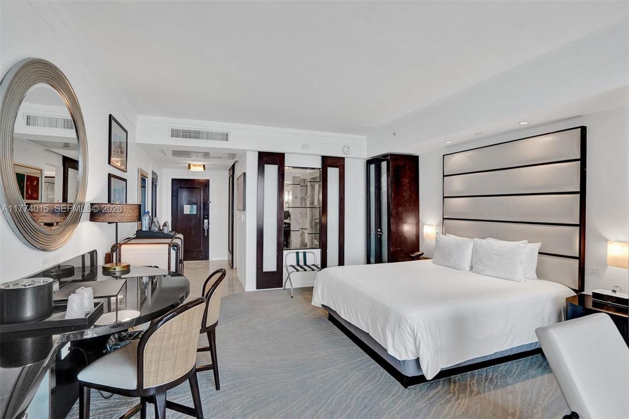 4391 Collins Ave, Unit 913/914, Miami Beach, FL 33140 Photo