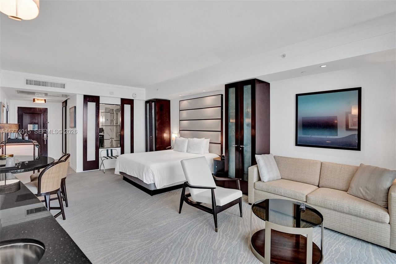 4391 Collins Ave, Unit 913/914, Miami Beach, FL 33140 Photo