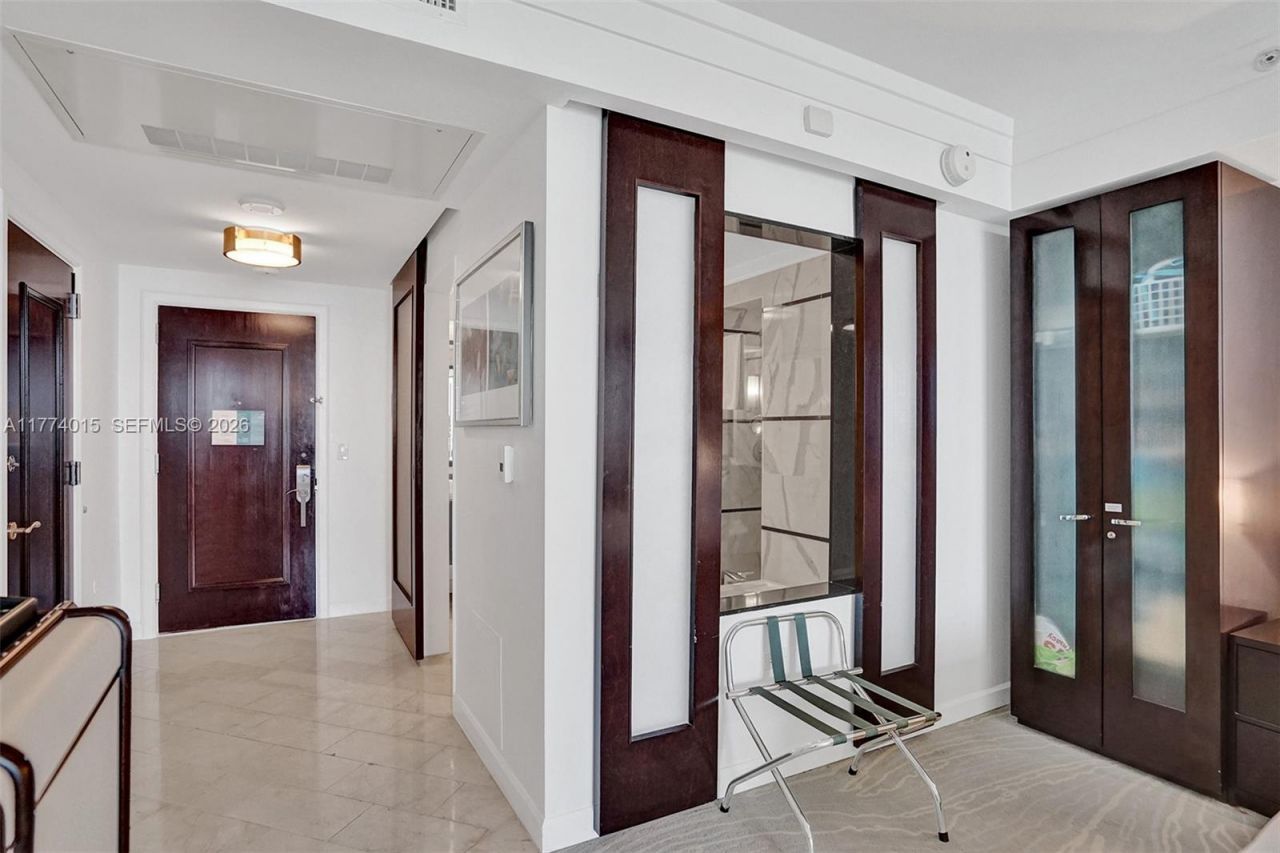 4391 Collins Ave, Unit 913/914, Miami Beach, FL 33140 Photo