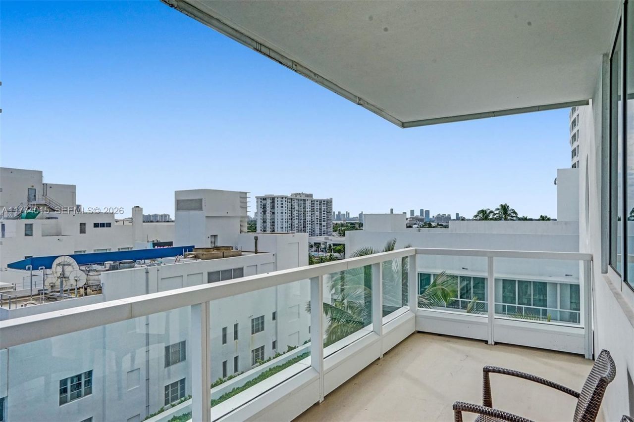 4391 Collins Ave, Unit 913/914, Miami Beach, FL 33140 Photo
