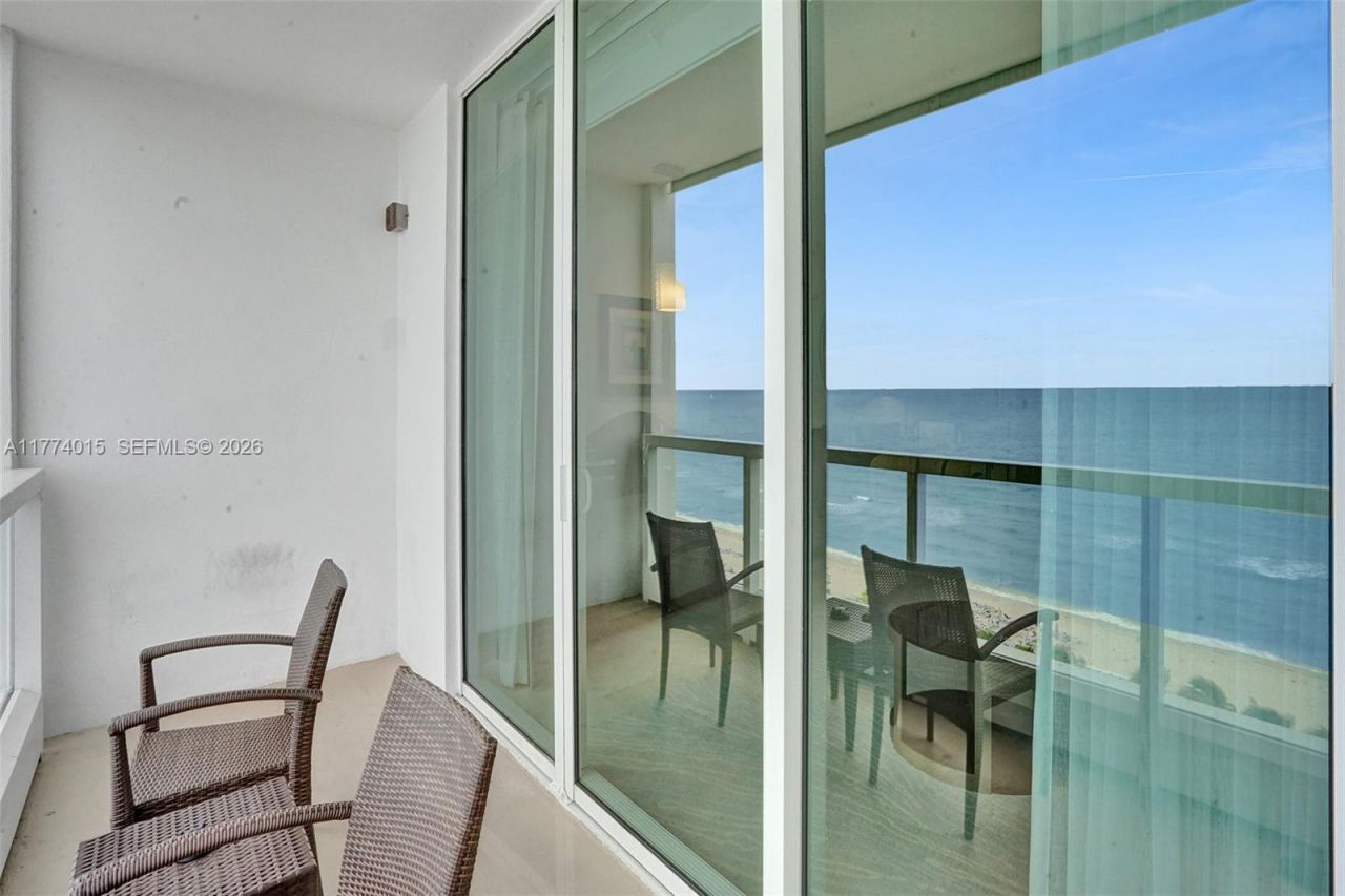 4391 Collins Ave, Unit 913/914, Miami Beach, FL 33140 Photo
