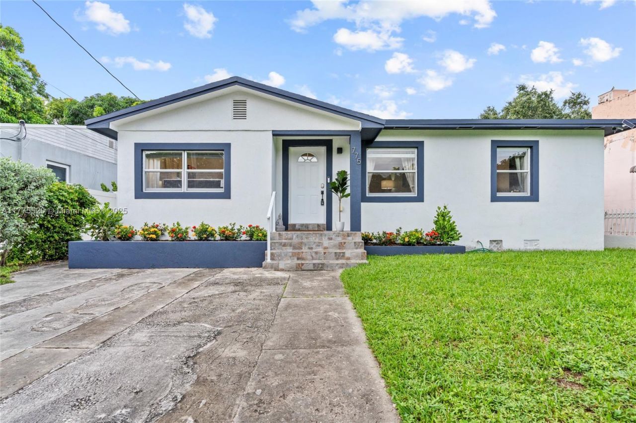 775 NW 44th St, Miami, FL 33127 Photo