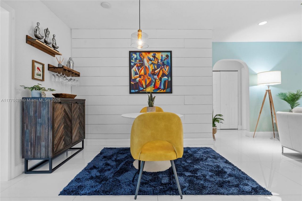 775 NW 44th St, Miami, FL 33127 Photo