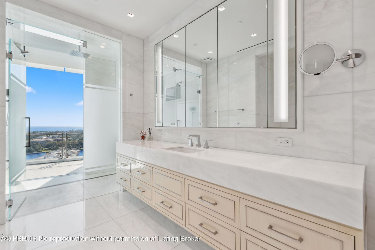 1100 S Flagler Drive, Unit 1801, West Palm Beach, FL 33401 Photo