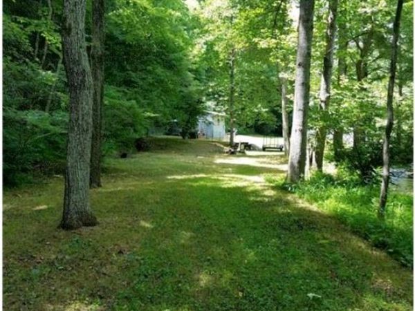 6327 Vannoy Road, McGrady, NC 28649