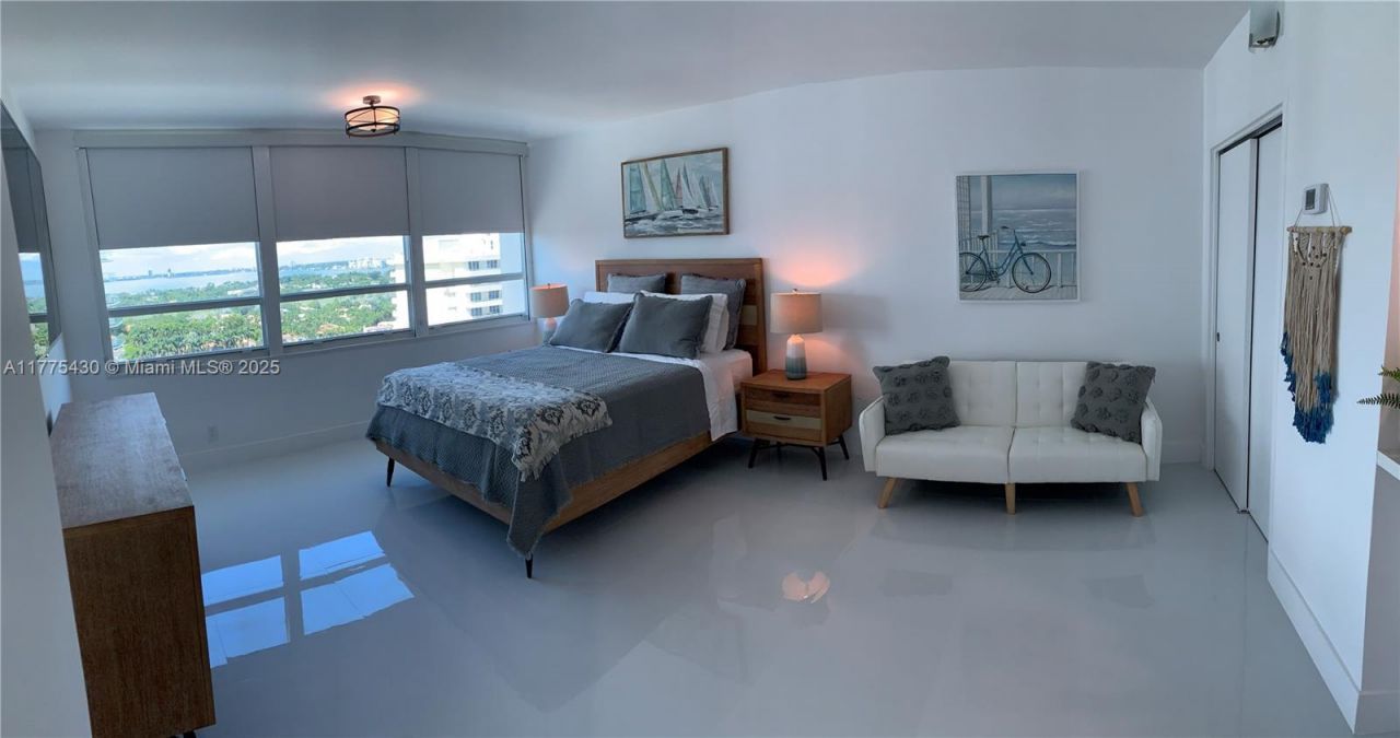 5445 Collins Ave, Unit 1520, Miami Beach, FL 33140 Photo