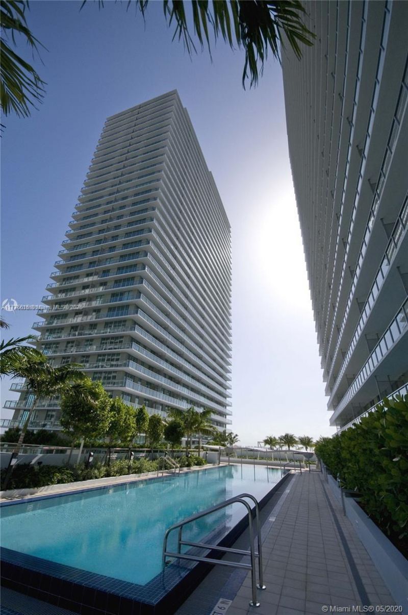 79 SW 12 St, Unit 3810-S, Miami, FL 33130 Photo
