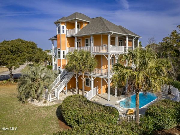 200 Shipwreck Lane, Emerald Isle, NC 28594