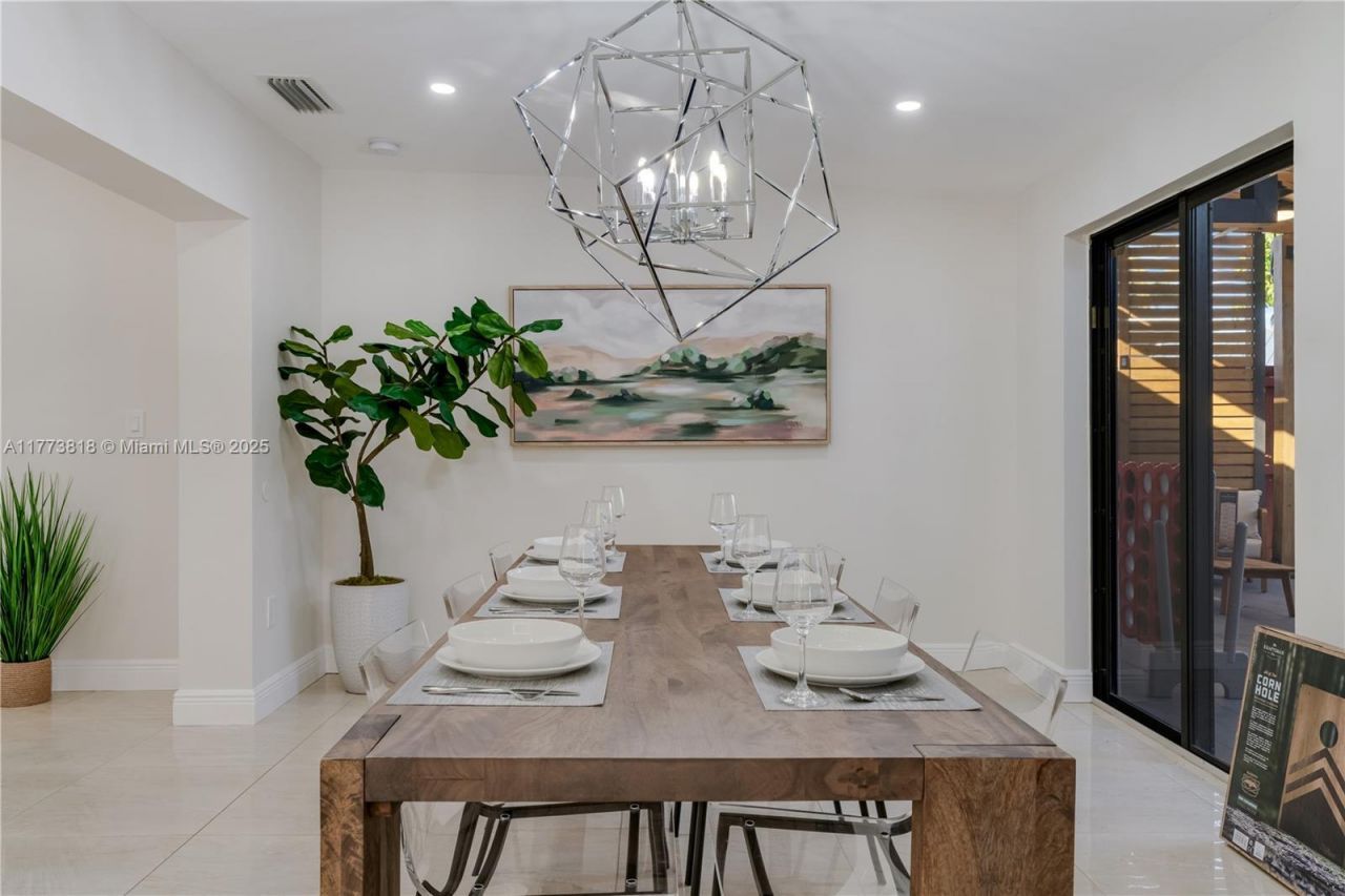 14517 SW 98th Ter, Miami, FL 33186 Photo