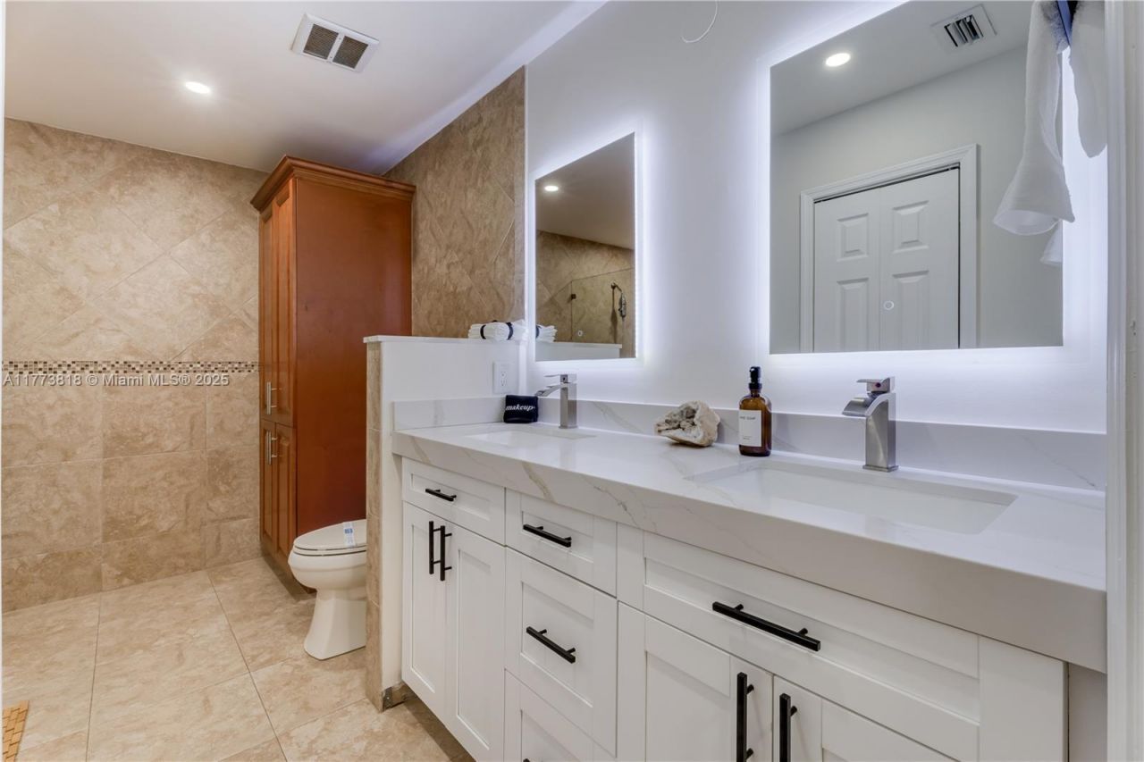 14517 SW 98th Ter, Miami, FL 33186 Photo