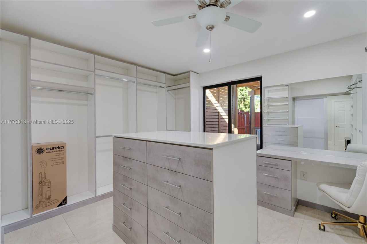 14517 SW 98th Ter, Miami, FL 33186 Photo