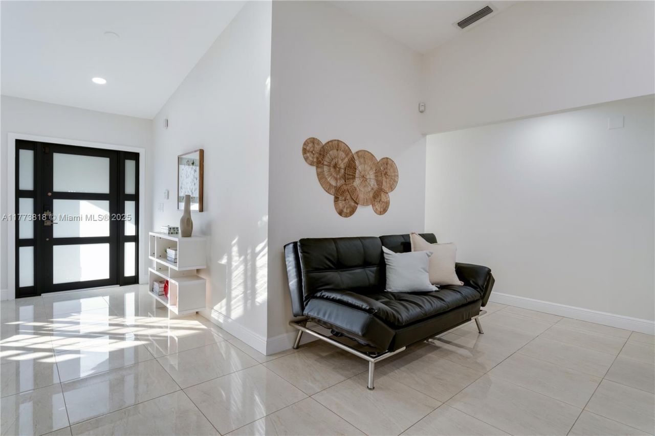 14517 SW 98th Ter, Miami, FL 33186 Photo