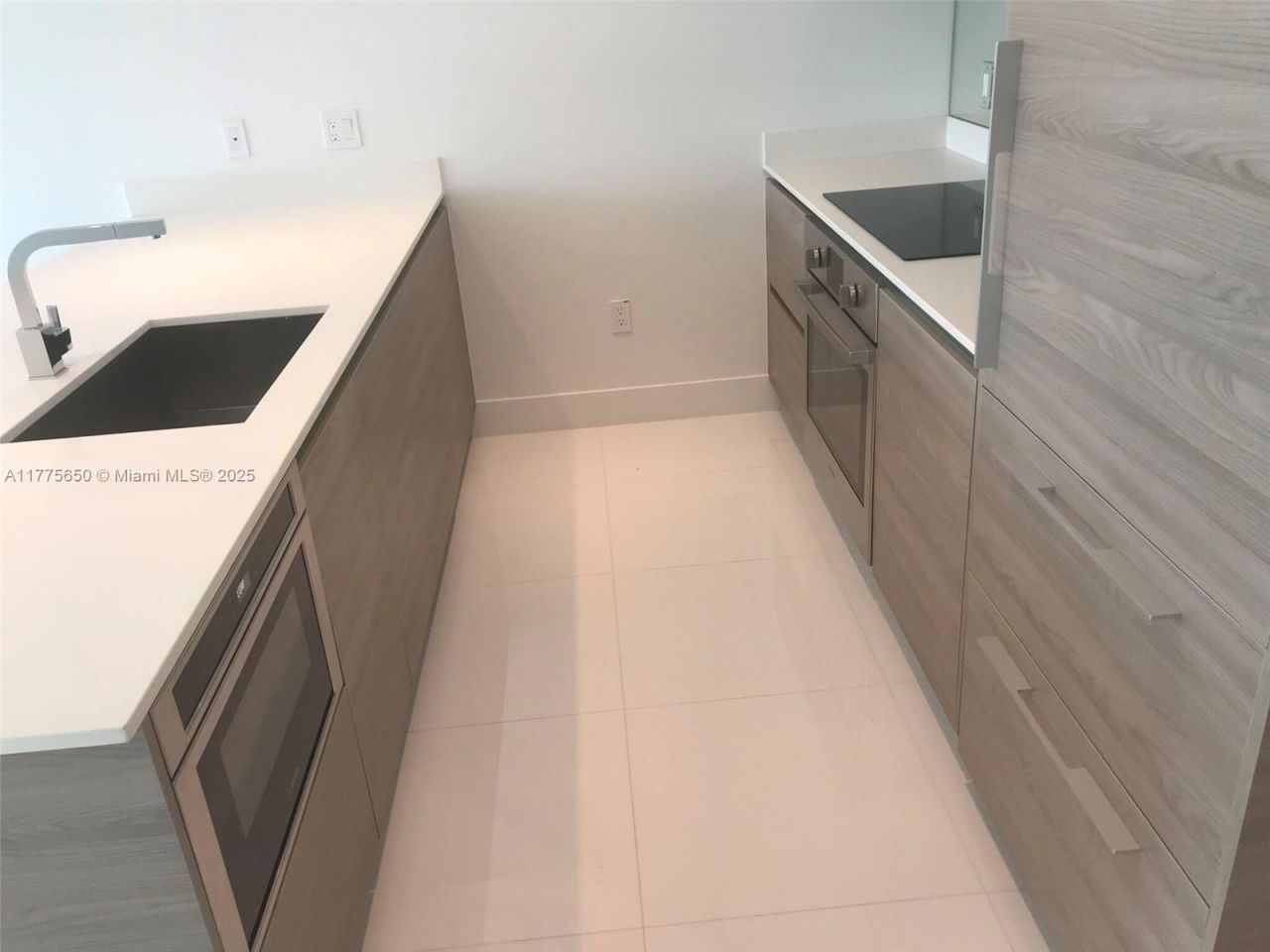 1300 S Miami Ave, Unit 4003, Miami, FL 33130 Photo