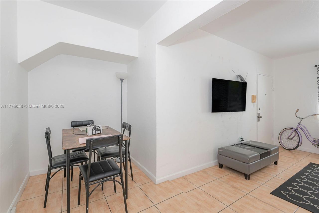 655 83rd St, Unit 55, Miami Beach, FL 33141 Photo