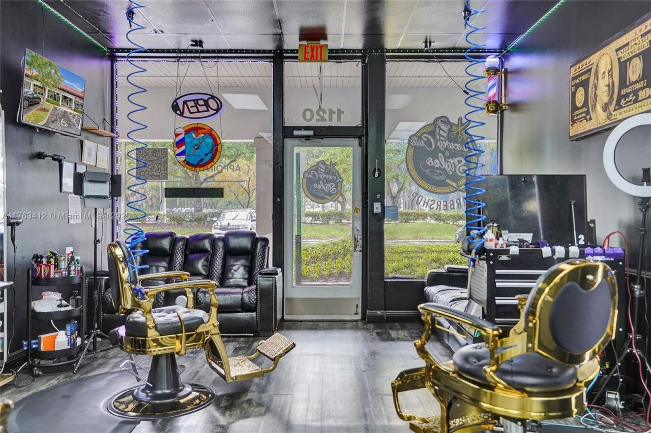 1120 Royal Palm Beach Blvd., Royal Palm Beach, FL 33411 Photo