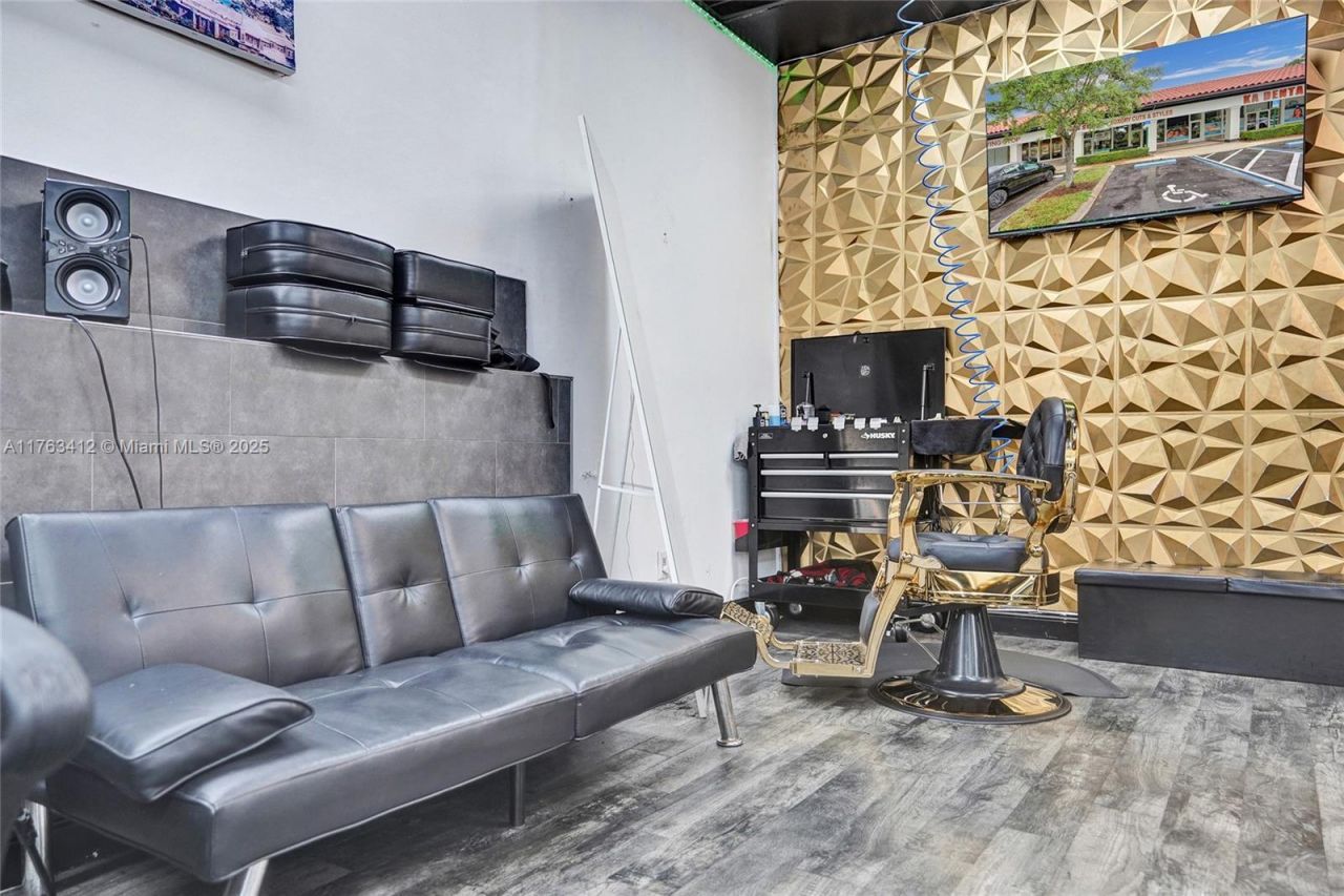 1120 Royal Palm Beach Blvd., Royal Palm Beach, FL 33411 Photo