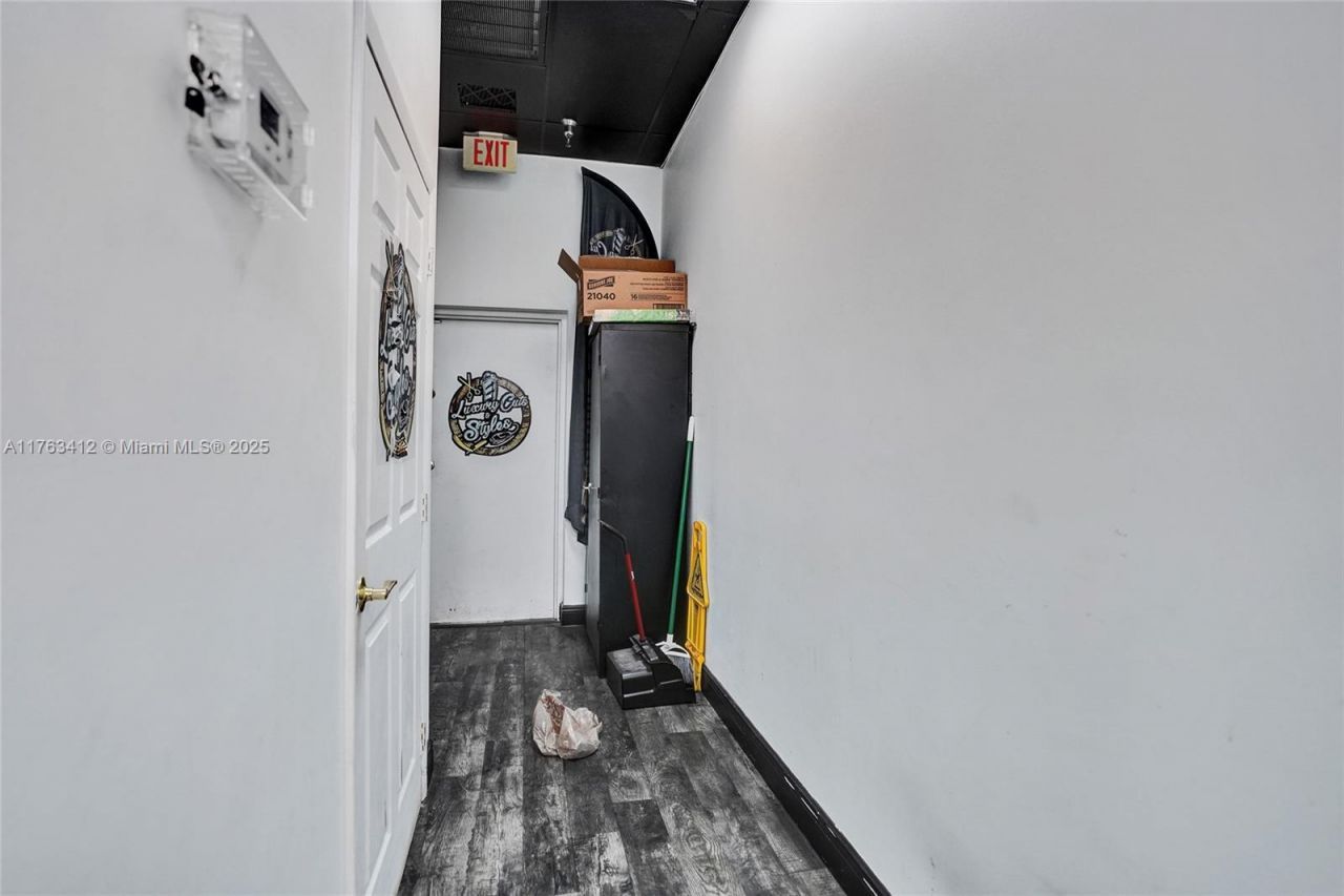 1120 Royal Palm Beach Blvd., Royal Palm Beach, FL 33411 Photo