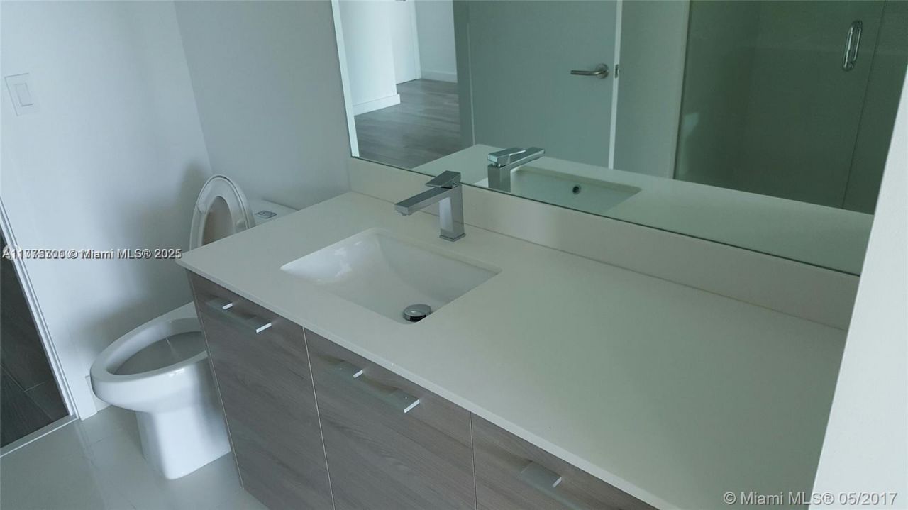 1300 S Miami Ave, Unit 4002, Miami, FL 33130 Photo