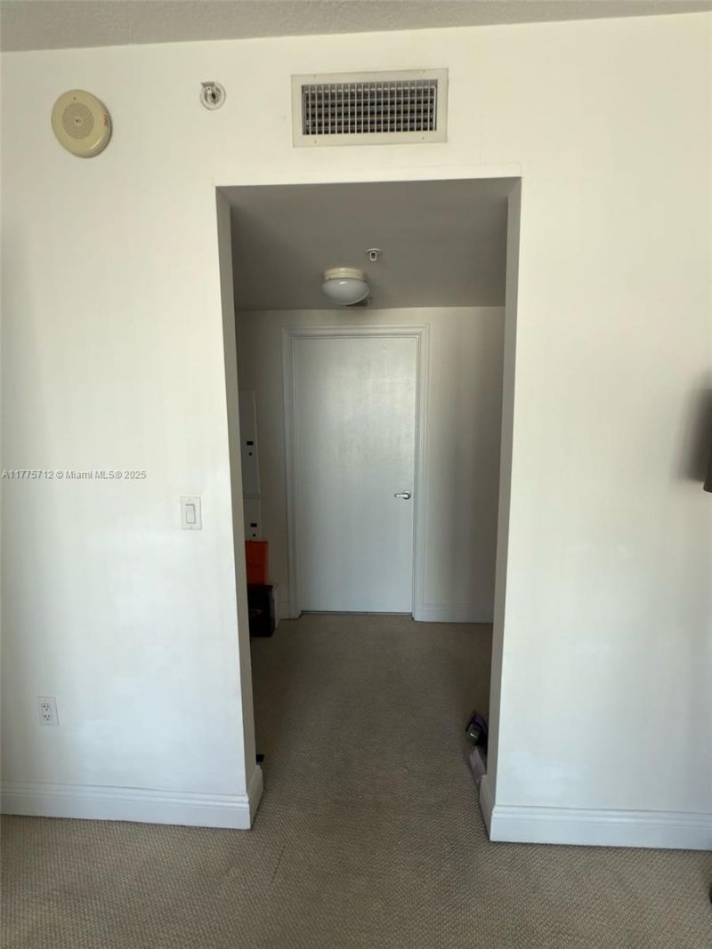 1750 N Bayshore Dr, Unit 1612, Miami, FL 33132 Photo