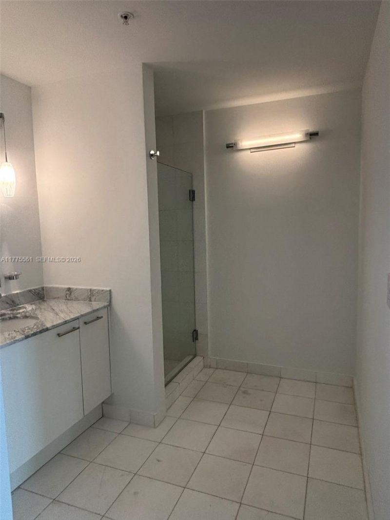 2001 Meridian Ave, Unit 309, Miami Beach, FL 33139 Photo