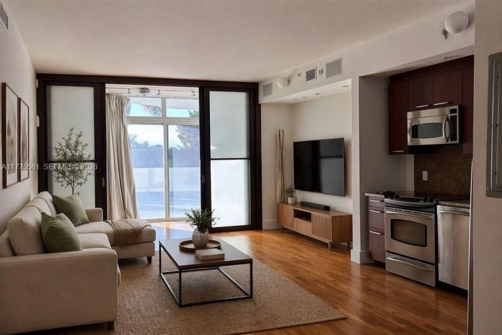 2001 Meridian Ave, Unit 309, Miami Beach, FL 33139 Photo