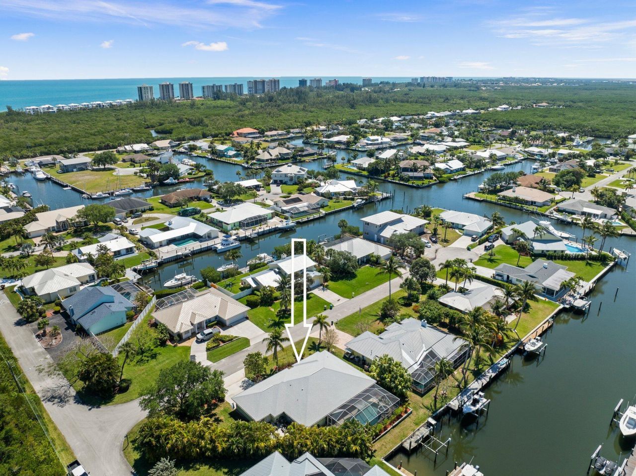 139 Commonwealth Court, Hutchinson Island, FL 34949 Photo