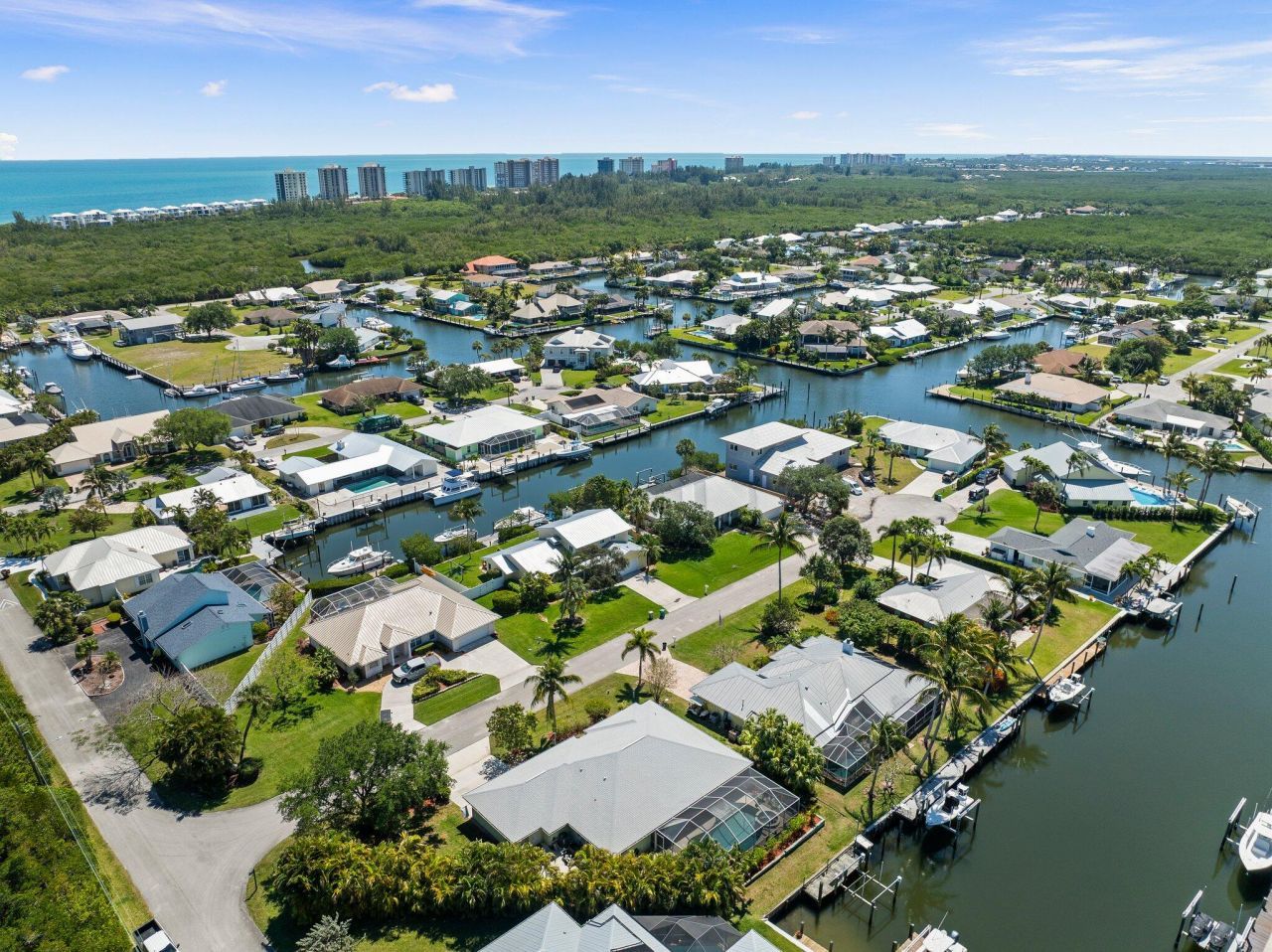 139 Commonwealth Court, Hutchinson Island, FL 34949 Photo